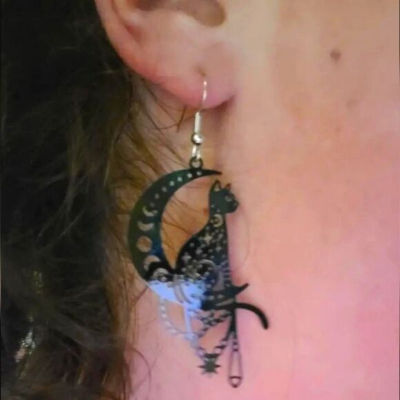 Hand crafted halloween dangle earrings - Picture 13 of 15